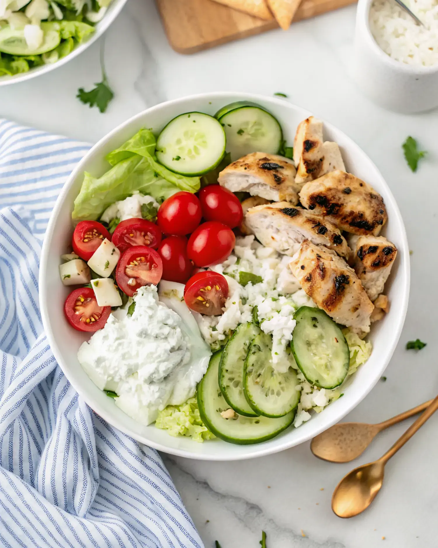 Easy Chicken Tzatziki Bowls image1