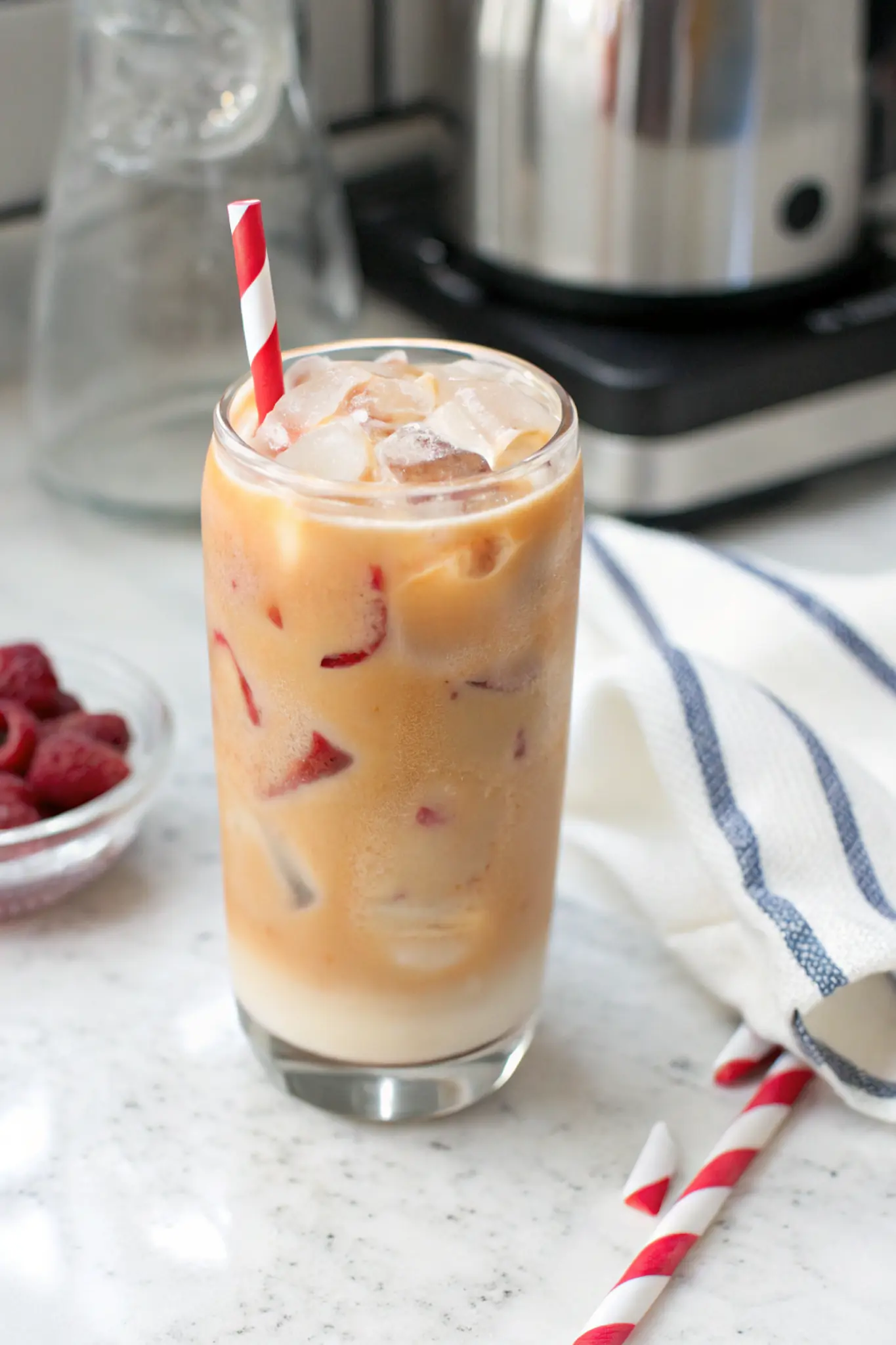 Creamy Raspberry White Chocolate Latte image1