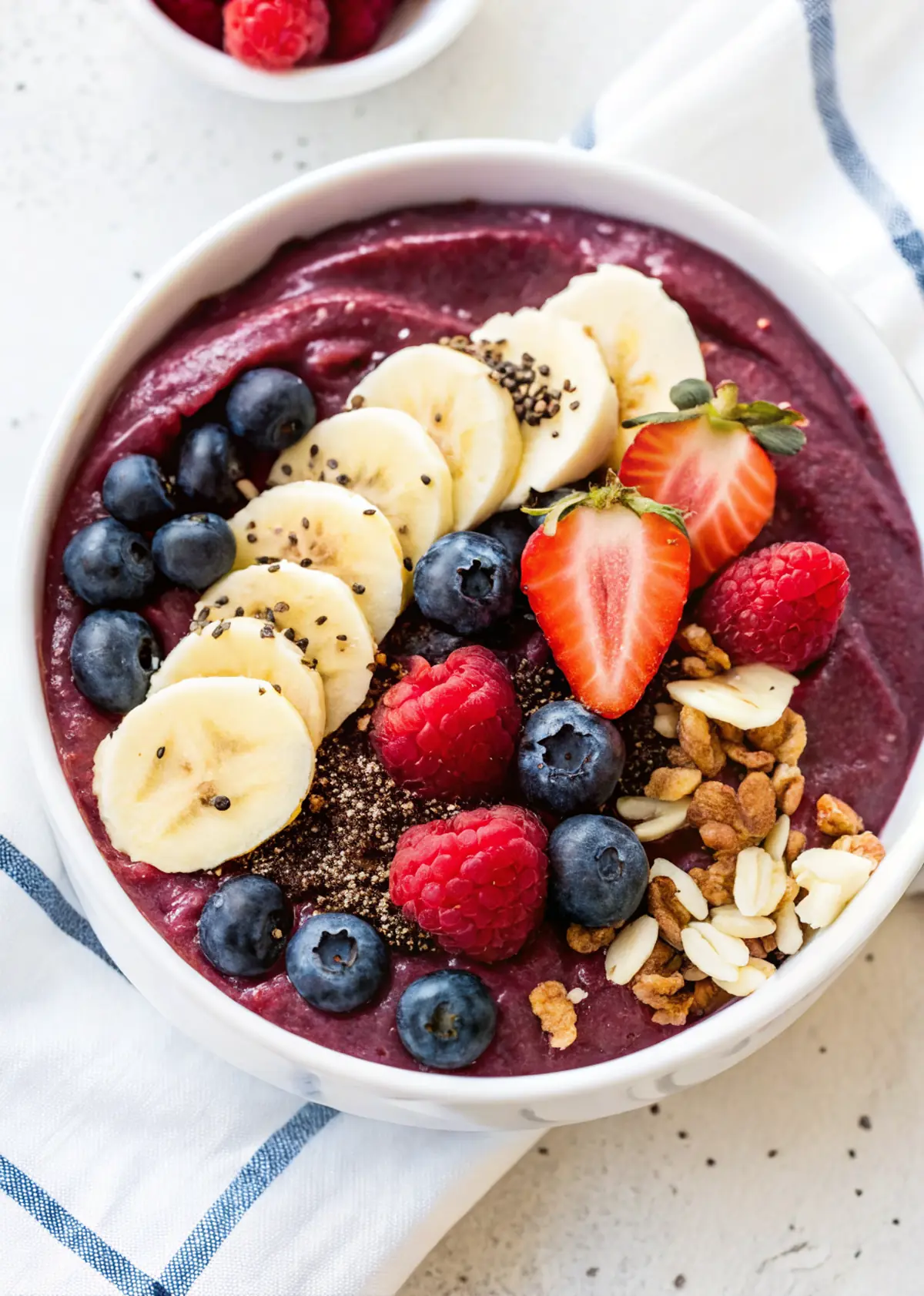 Easy Homemade Acai Bowl Recipe image1